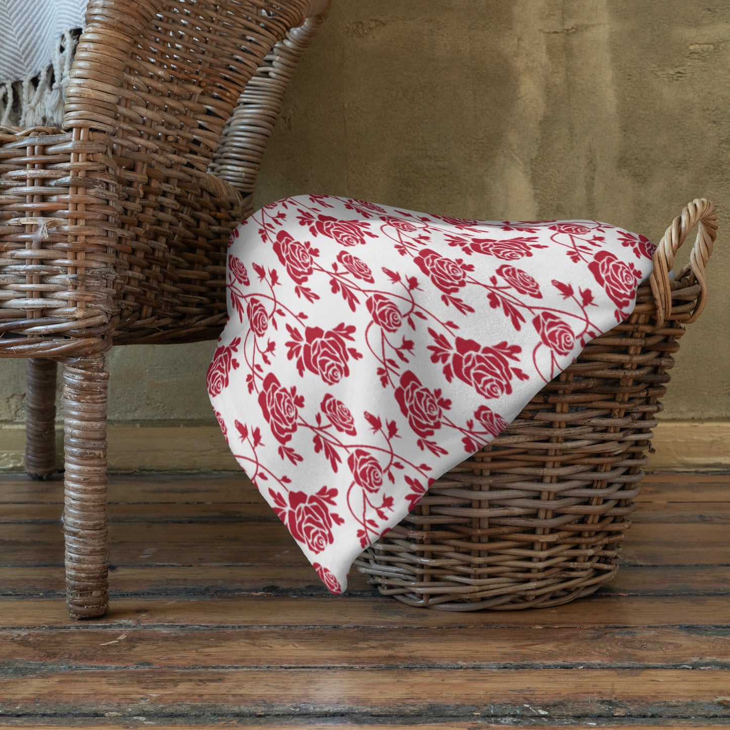 Rose Patterned Throw Blanket