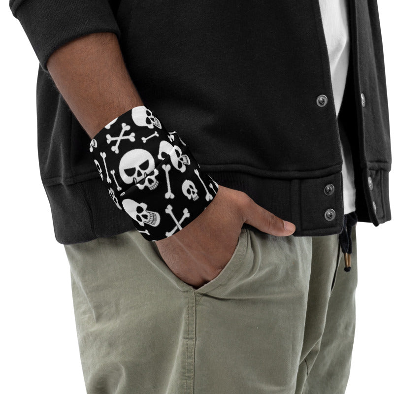 Skulls & Crossbones Neck Gaiter