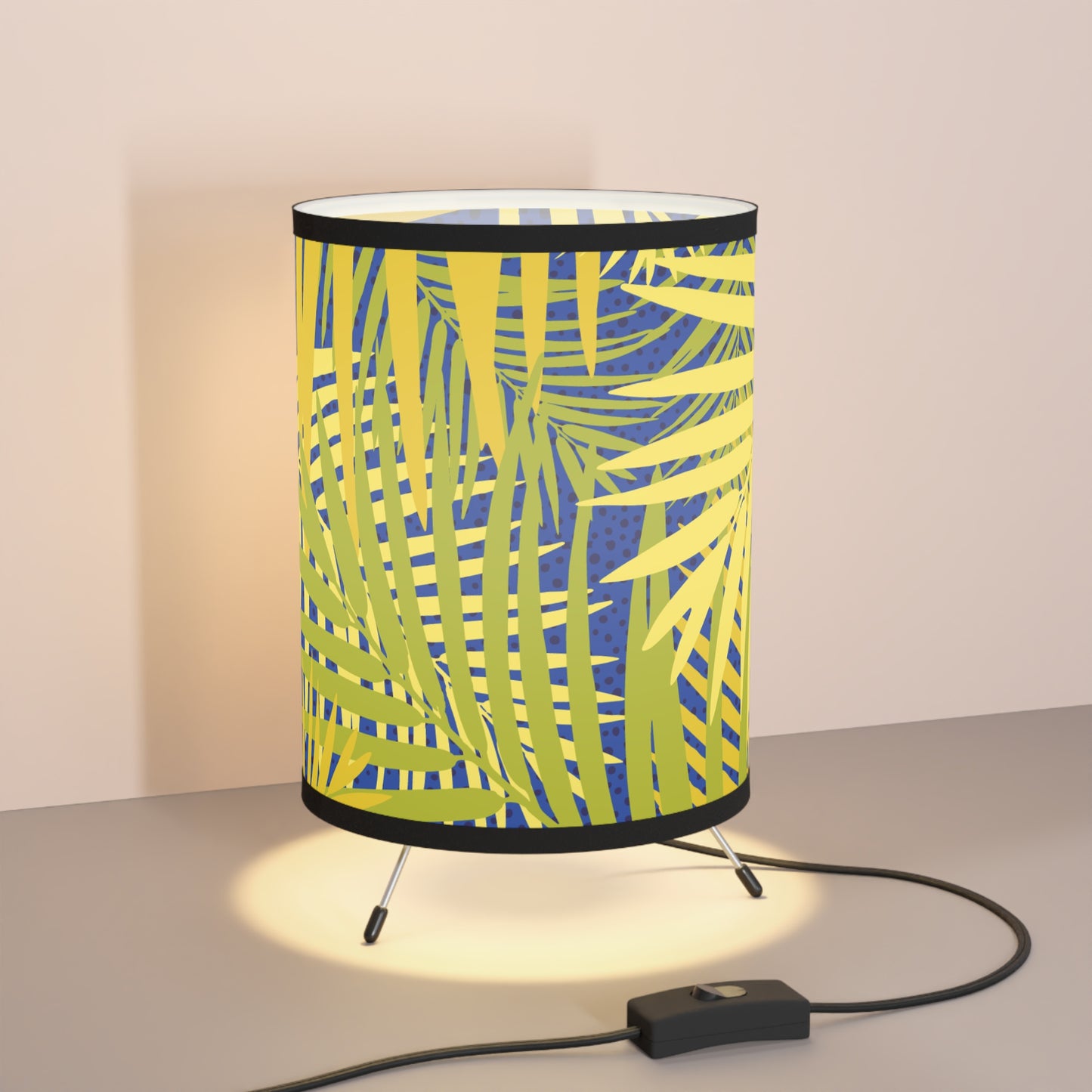 Fern Pattern Tripod Lamp