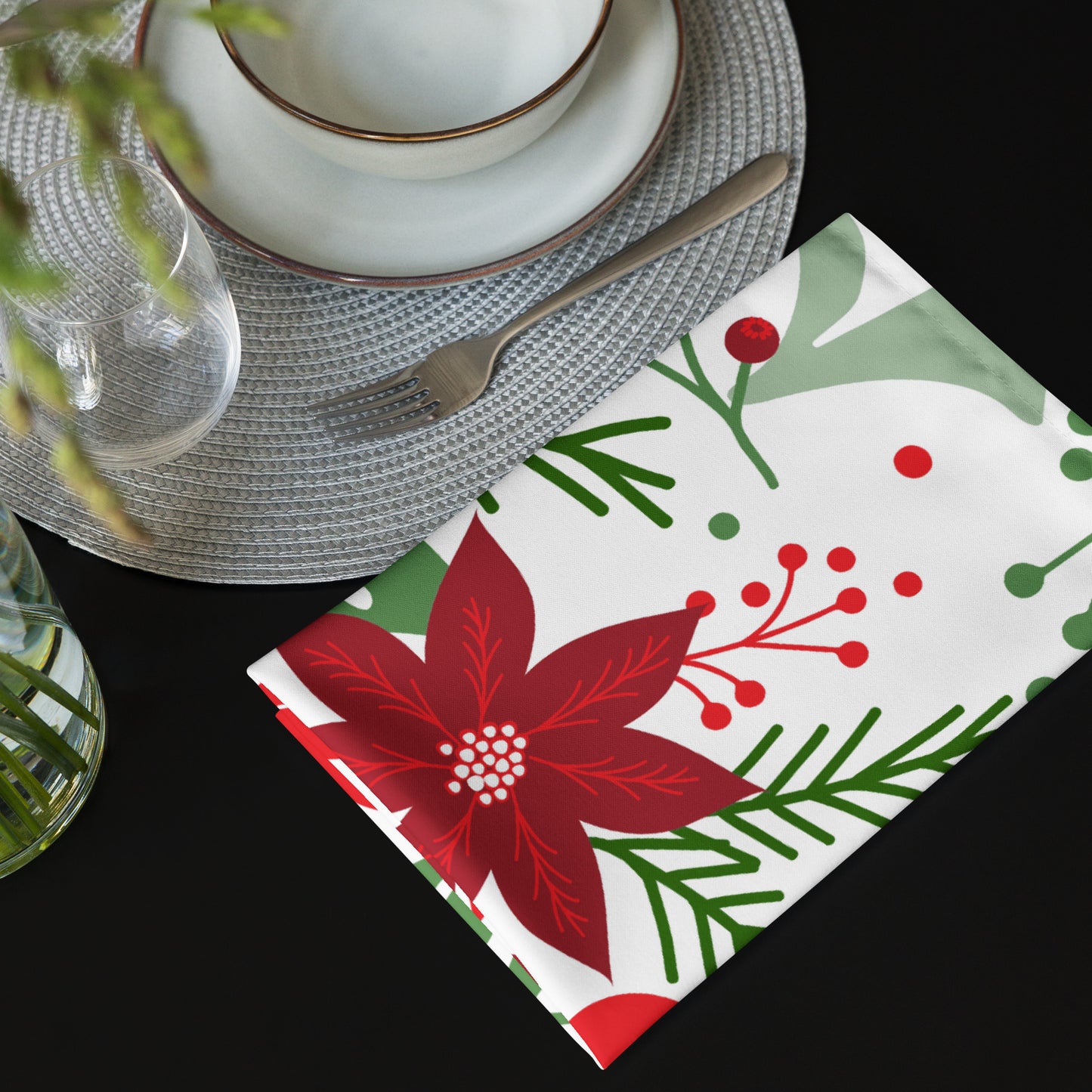 Modern Poinsettia Cloth Napkin Set