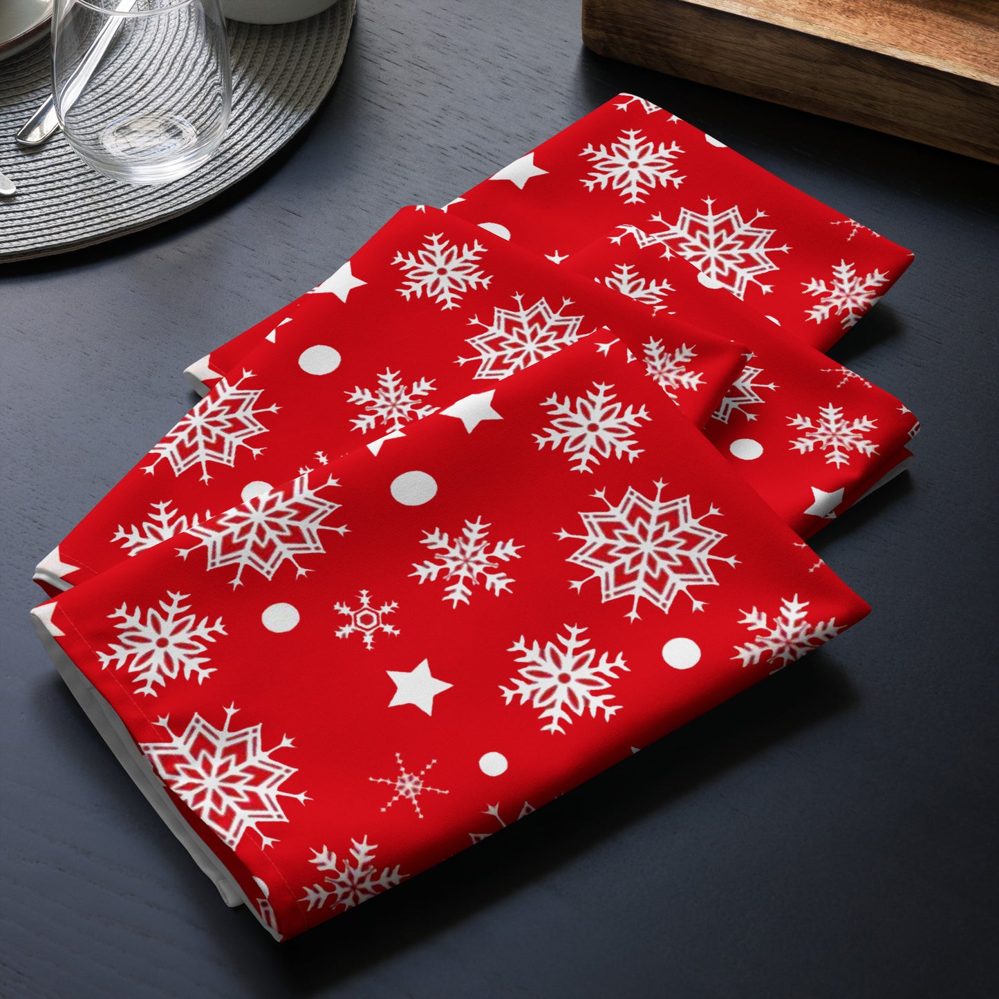 Snowflakes on Red Cloth Napkin Set