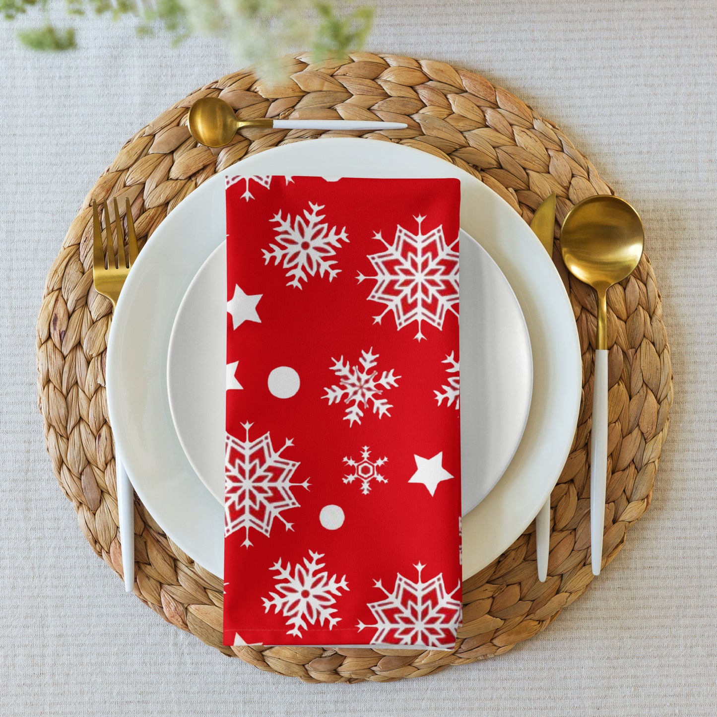 Snowflakes on Red Cloth Napkin Set