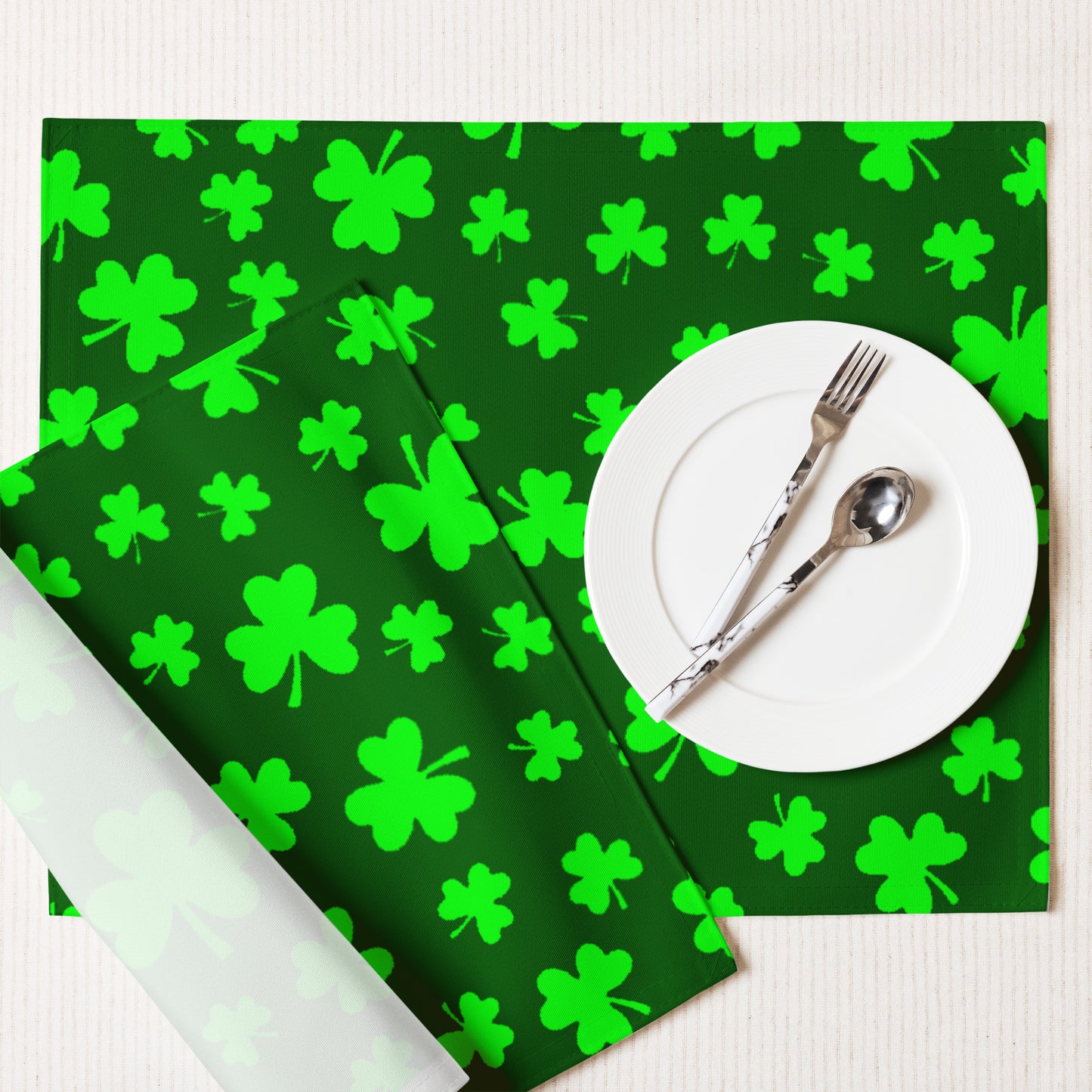 Shamrocks Print Placemat Set