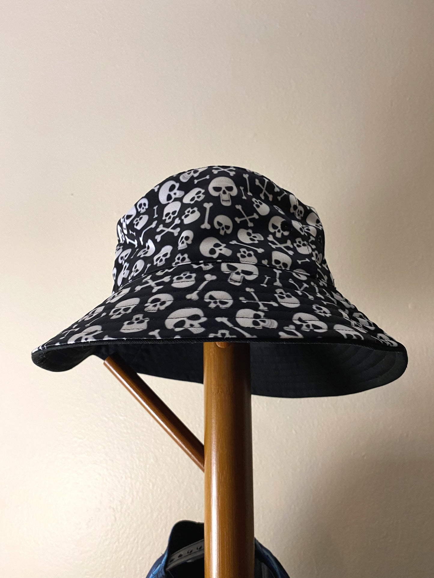 Skulls & Crossbones Retro Bucket Hat