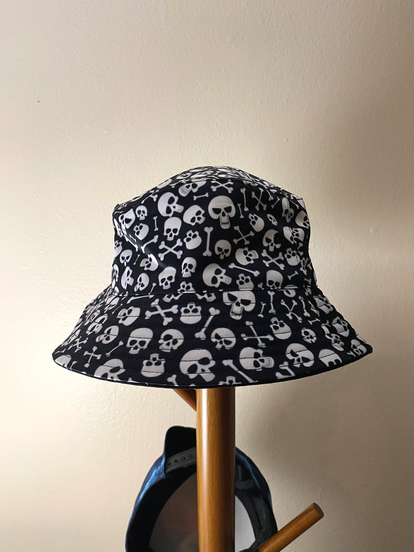 Skulls & Crossbones Retro Bucket Hat