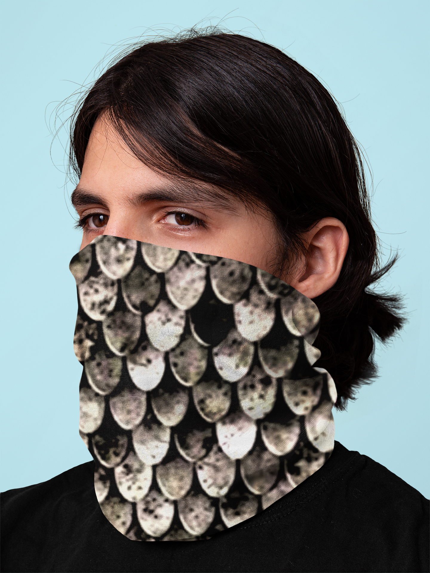 Tarnished Scale Mail Print Neck Gaiter